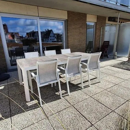 In Residentie Silverbeach Met Binnenzwembad 아파트